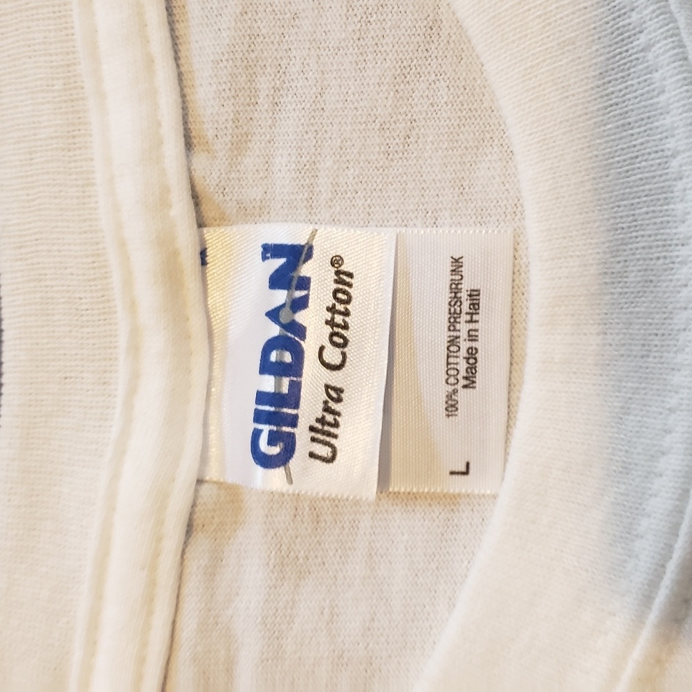 T-Shirt - Picture 3 of 3